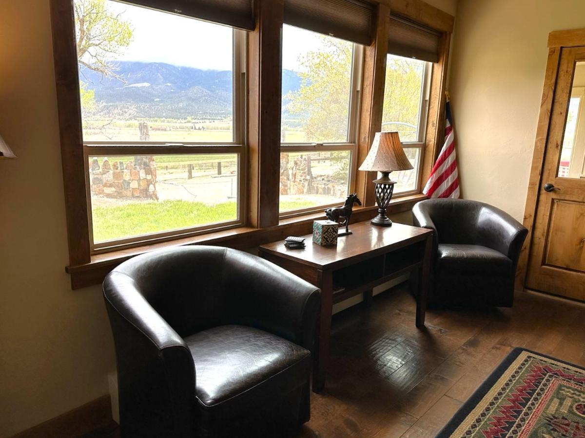 Private Retreat On Working Horse And Cattle Ranch Villa Salida Exterior foto